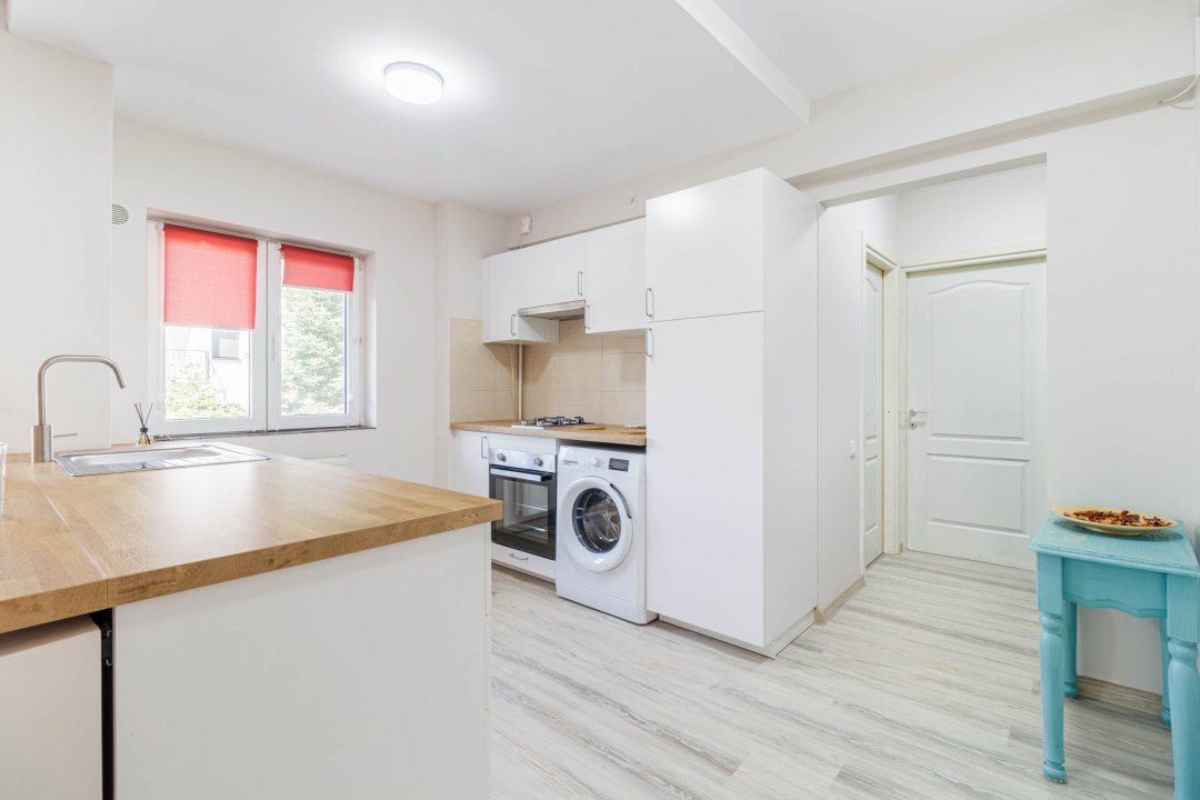 Apartament 2 camere Baneasa/Damaroaia – mobilat complet, cu terasa generoasa