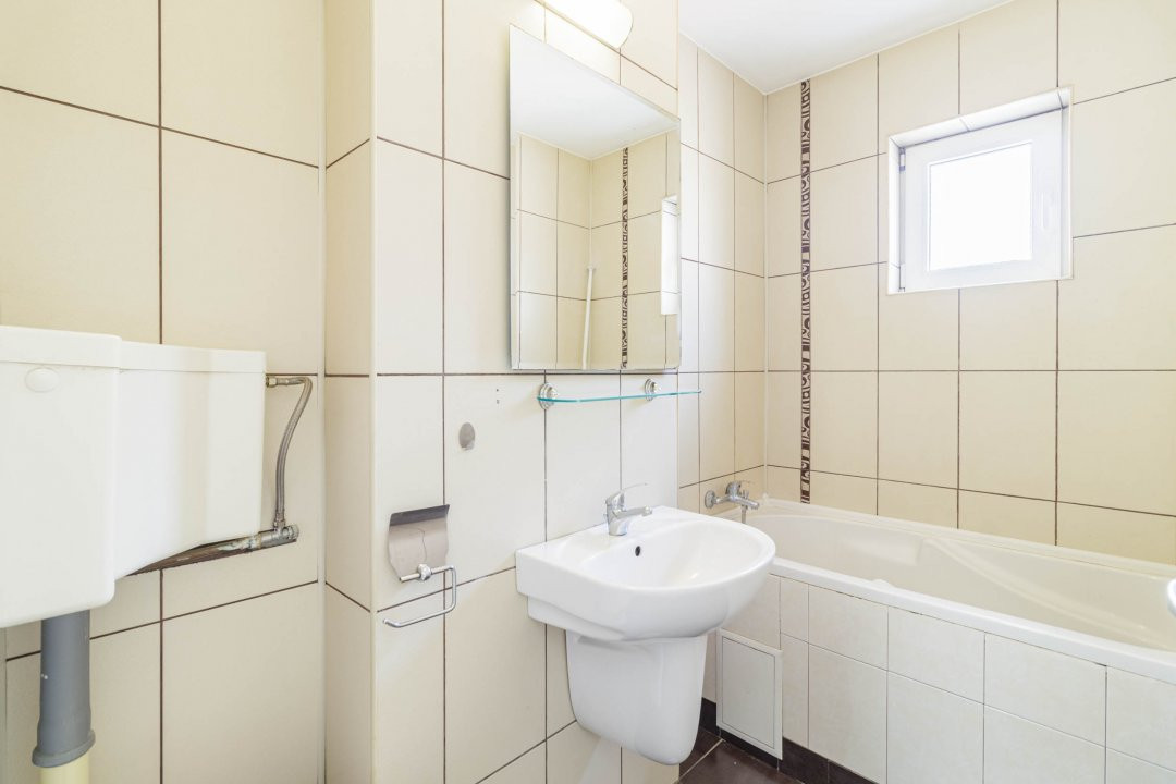 Apartament 2 camere Baneasa/Damaroaia – mobilat complet, cu terasa generoasa