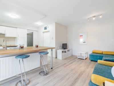 Apartament 2 camere Baneasa/Damaroaia – mobilat complet, cu terasa generoasa
