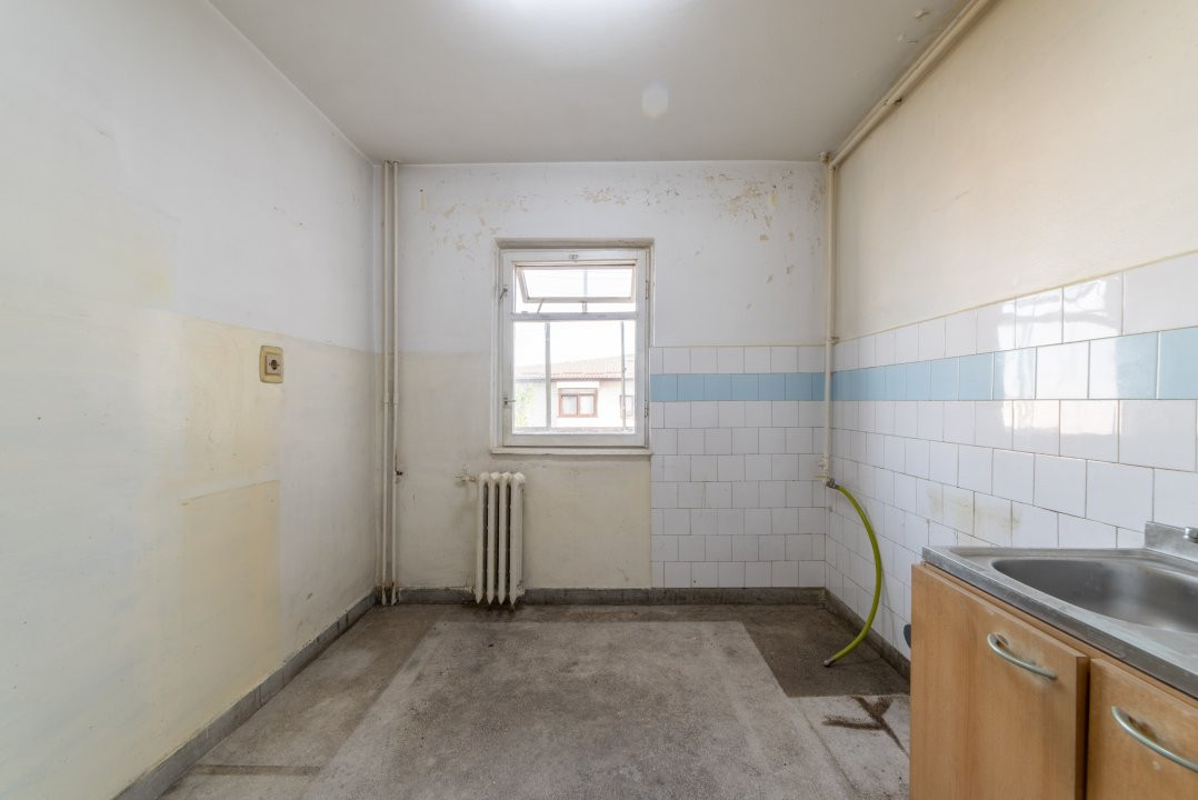 Apartament 2 camere decomandat etaj 2 Trivale 