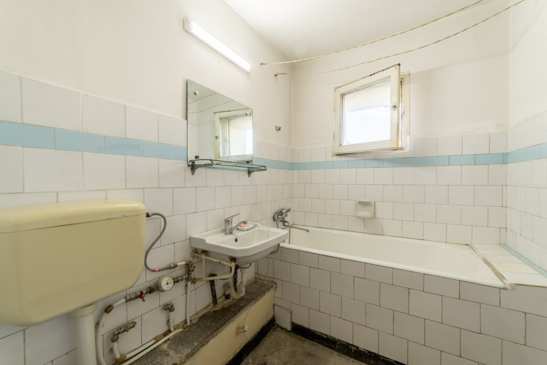 Apartament 2 camere decomandat etaj 2 Trivale 