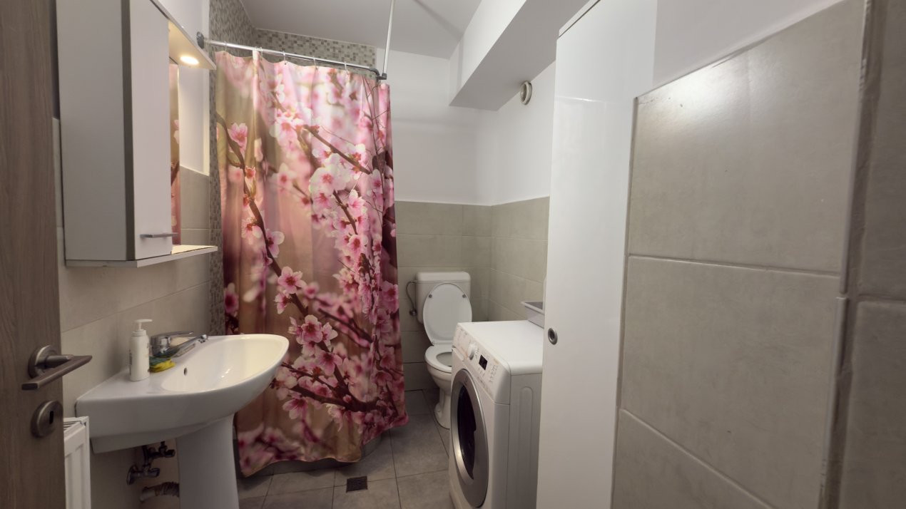 Apartament de 2 camere Pitesti zona Banat-bloc nou!