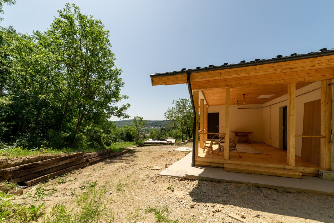 Casa pasiva (timber frame) din mijlocul naturii - VALEA URSULUI , STR SALCAMILOR