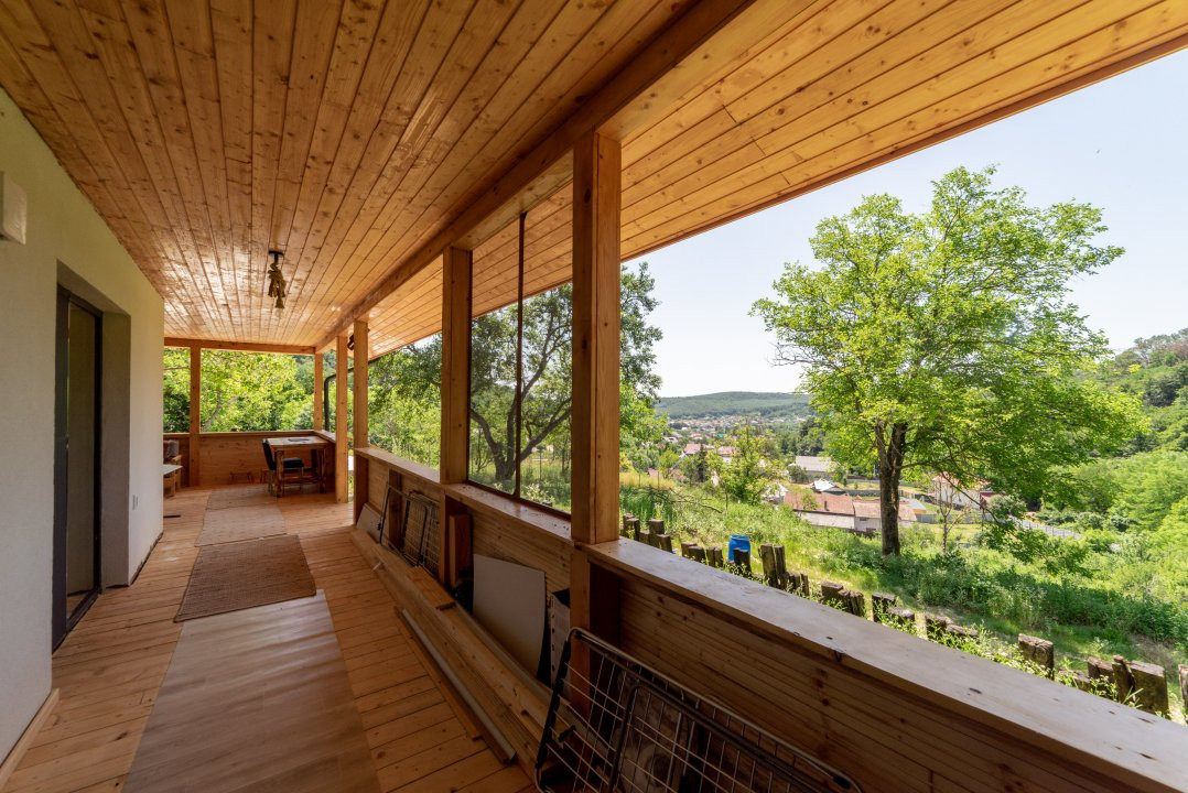 Casa pasiva (timber frame) din mijlocul naturii - VALEA URSULUI , STR SALCAMILOR