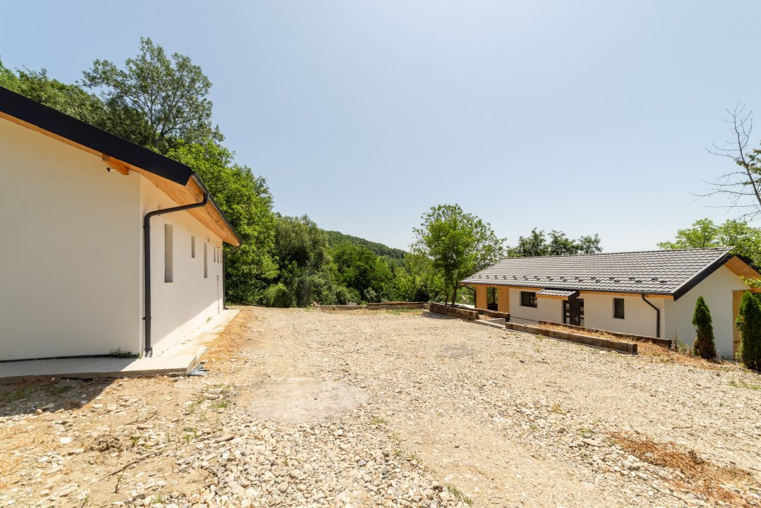 Casa pasiva (timber frame) din mijlocul naturii - VALEA URSULUI , STR SALCAMILOR