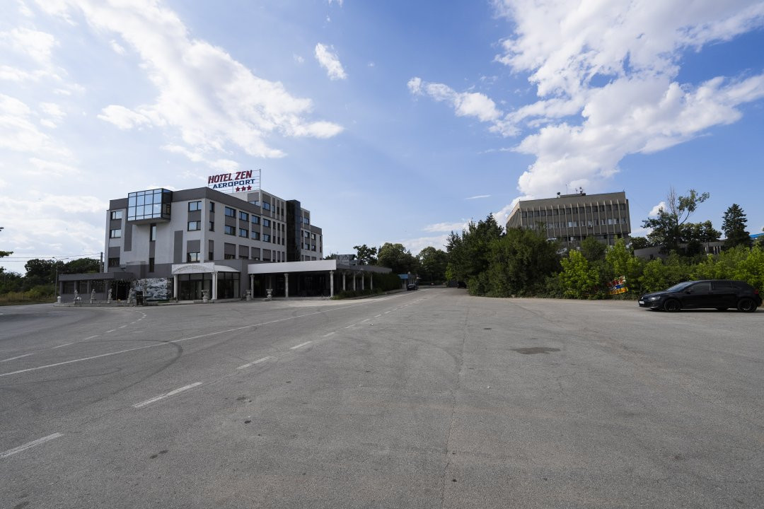 Teren de 5.000 mp langa Fabrica de Avioane - pozitie strategica in Ghercesti