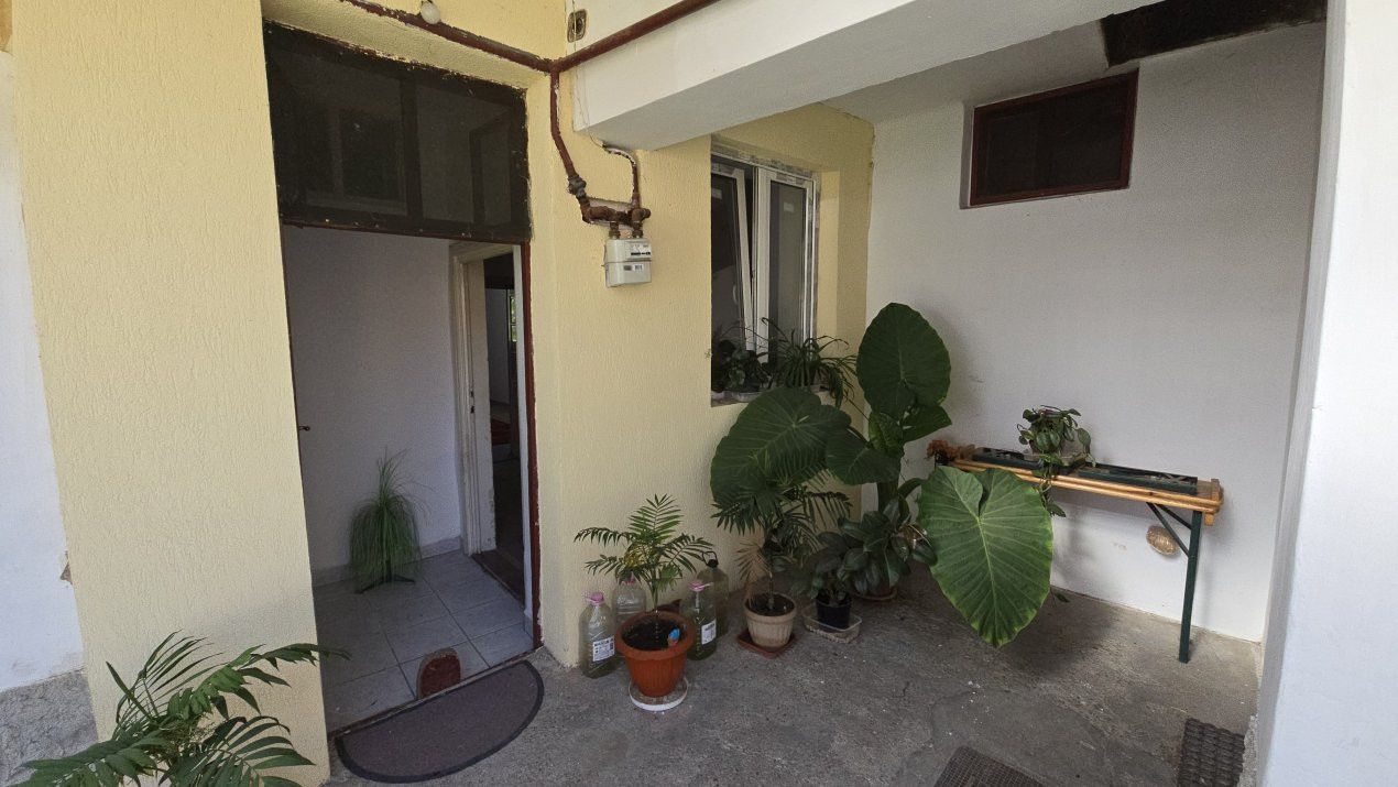 De Vânzare Casă 2 camere P-ȚA Mică