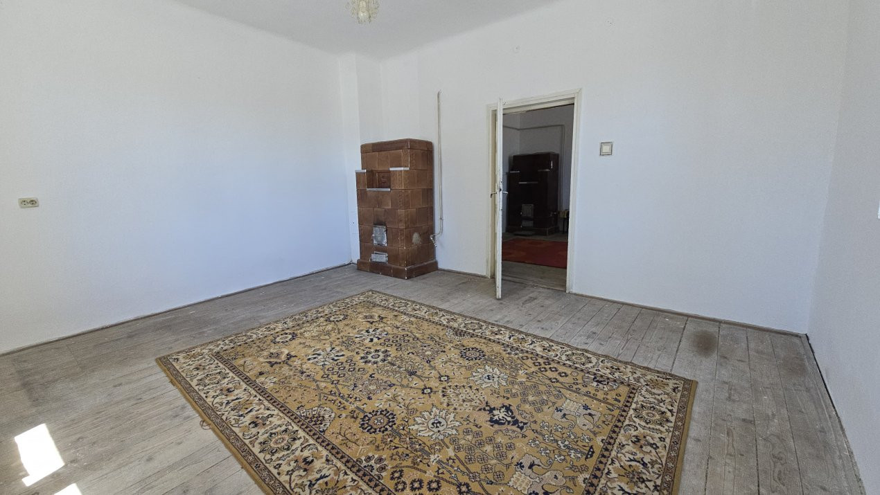 De Vânzare Casă 2 camere P-ȚA Mică