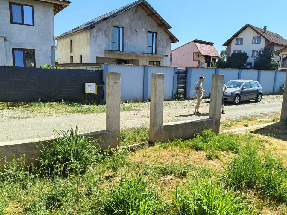 Duplex de vânzare Târgu Jiu | Zonă Ana Ipătescu, 2 dormitoare, curte