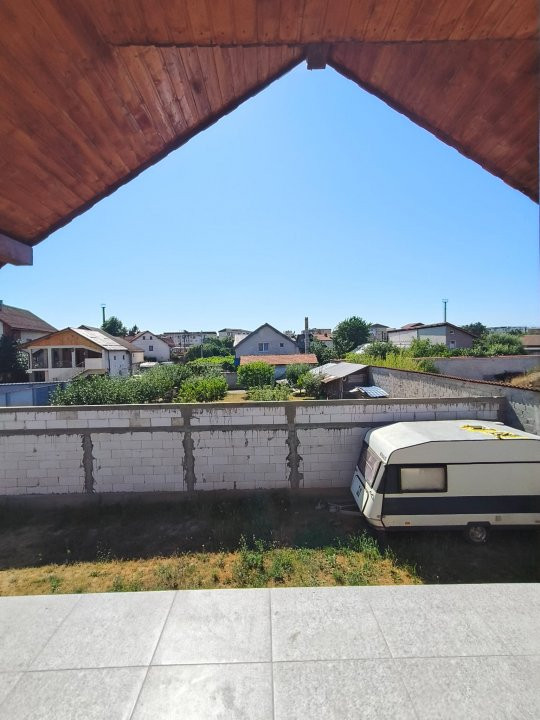 Duplex de vânzare Târgu Jiu | Zonă Ana Ipătescu, 2 dormitoare, curte