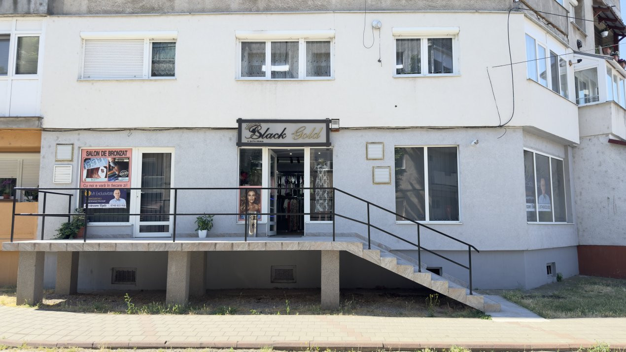 Spațiu Comercial cu Afacere la Cheie - Str. C. Coposu - Carei