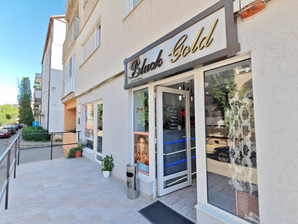 Spațiu Comercial cu Afacere la Cheie - Str. C. Coposu - Carei
