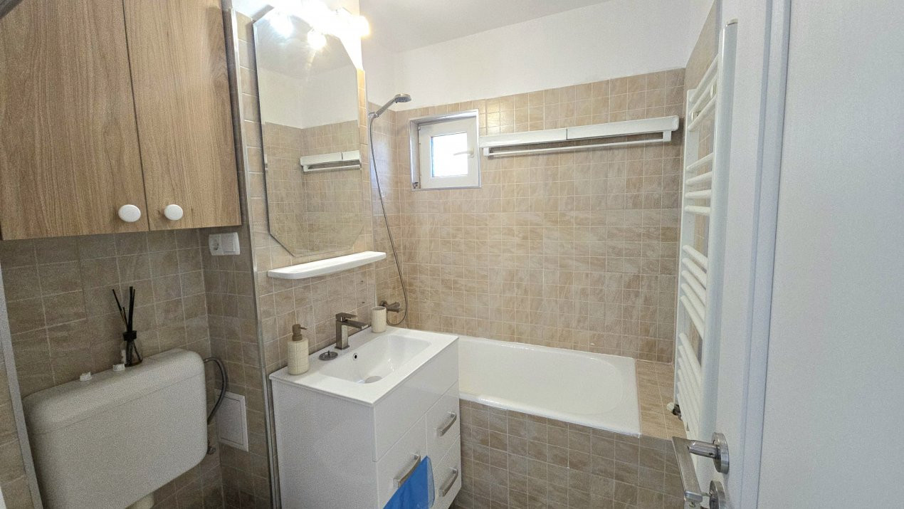 Chirie 2 camere Central