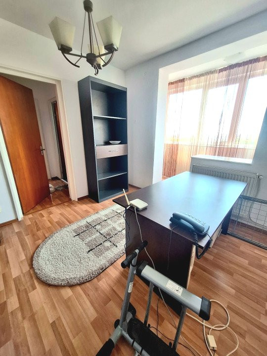 Apartament 3 camere Trivale complex 1 stradal