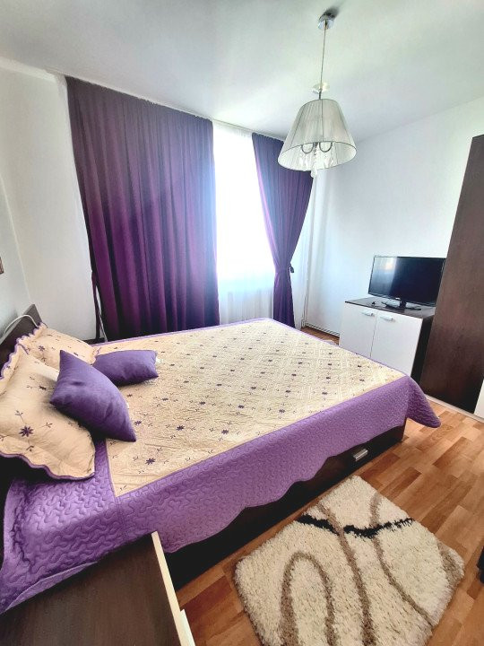 Apartament 3 camere Trivale complex 1 stradal