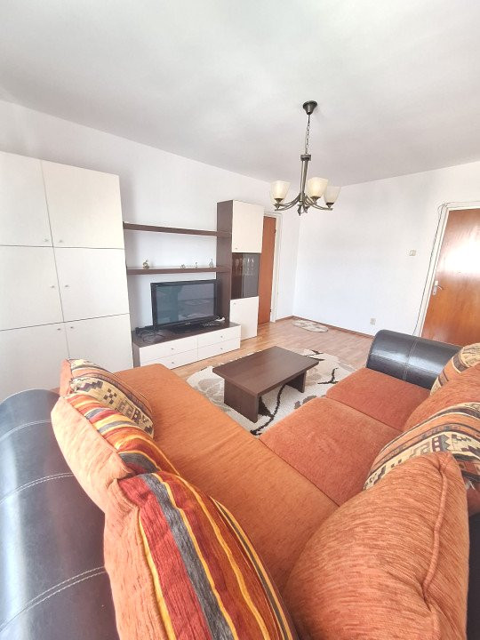Apartament 3 camere Trivale complex 1 stradal