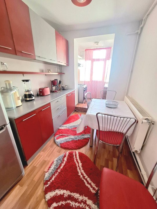 Apartament 3 camere Trivale complex 1 stradal