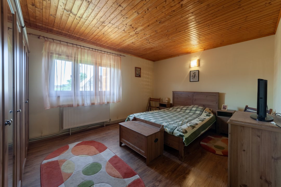 Casa rustica P+1 in zona de deal – Bogati, AG