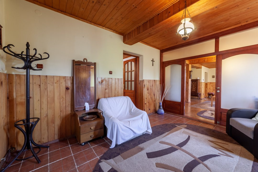 Casa rustica P+1 in zona de deal – Bogati, AG
