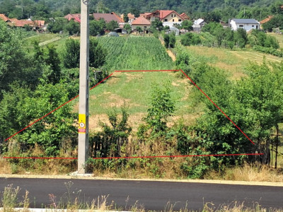 TEREN INTRAVILAN POLOVRAGI