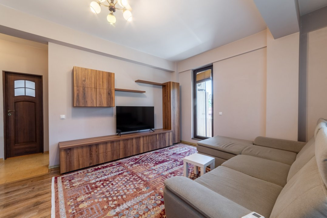 2 camere decomandat, bloc mic, langa metrou Parc Bazilescu