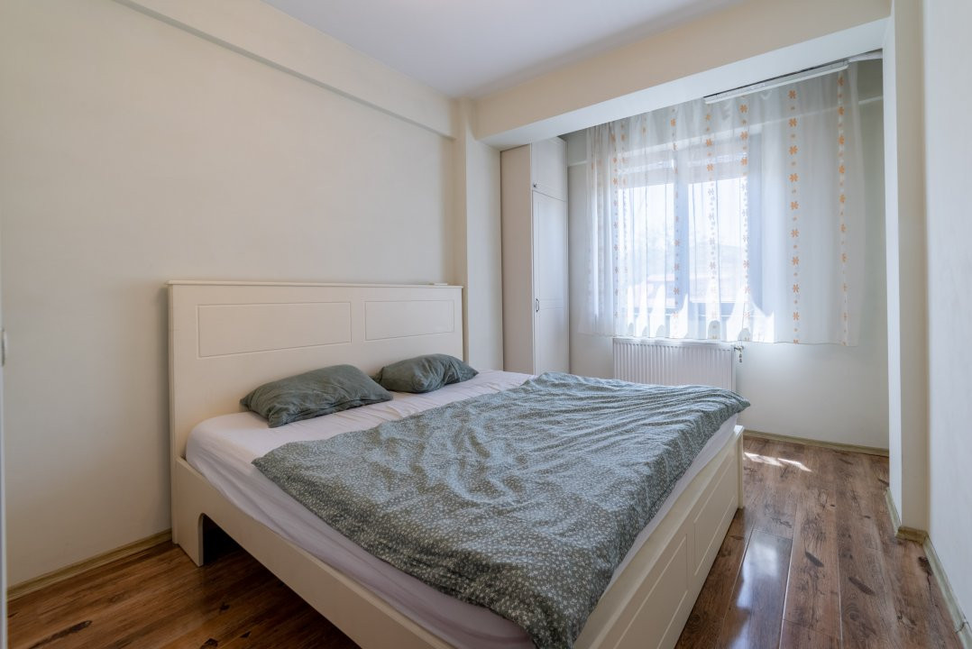 2 camere decomandat, bloc mic, langa metrou Parc Bazilescu
