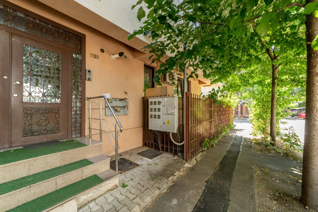 2 camere decomandat, bloc mic, langa metrou Parc Bazilescu
