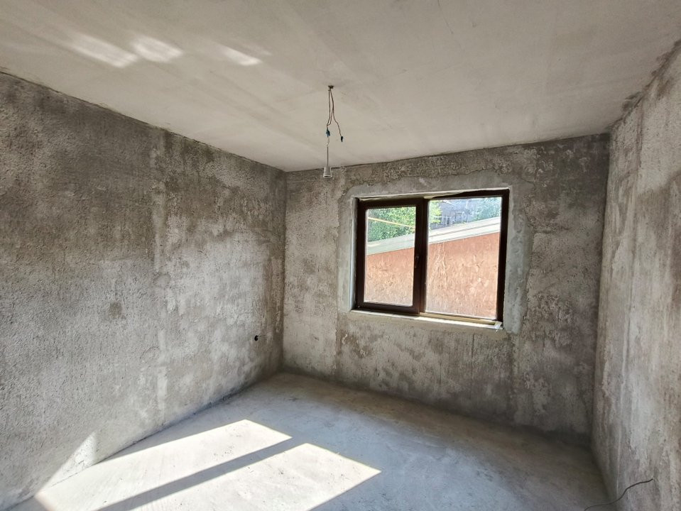  Casă P+M la gri de vânzare – Rasova, comuna Bălești