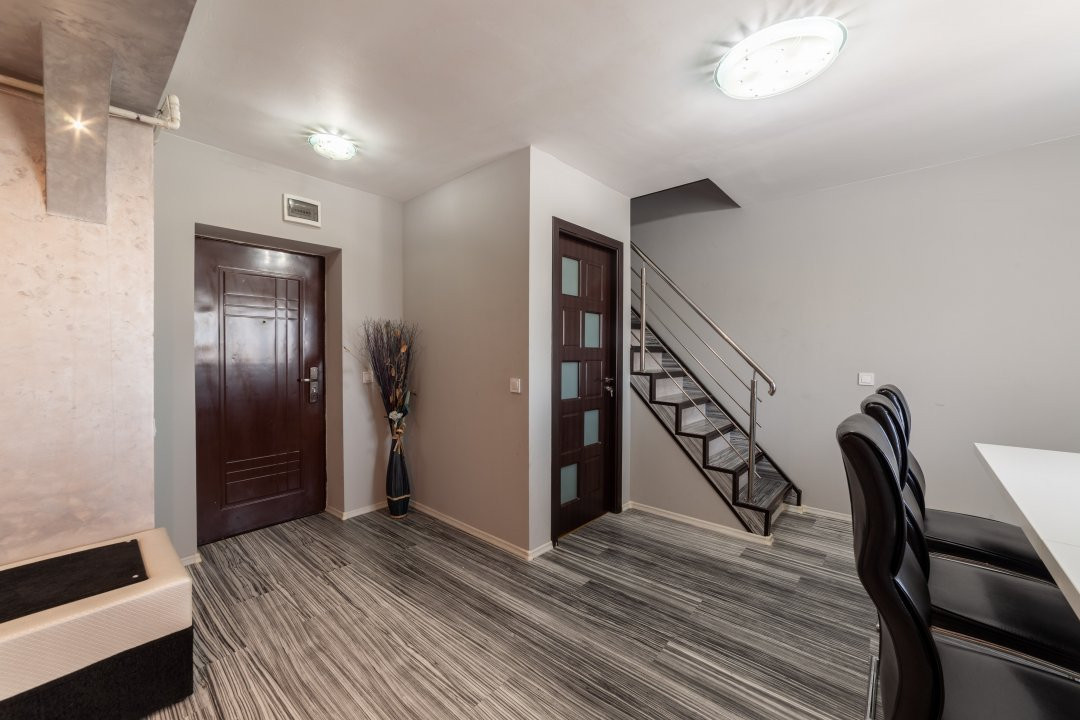 Apartament 2 camere - Pitesti- zona Gavana-mansarda!