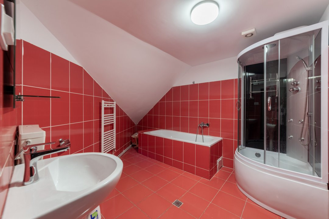 Apartament 2 camere - Pitesti- zona Gavana-mansarda!