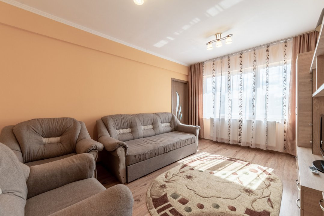  Inchiriere apartament 3 camere Zona Banat Pitesti