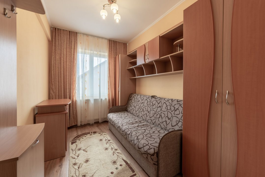  Inchiriere apartament 3 camere Zona Banat Pitesti