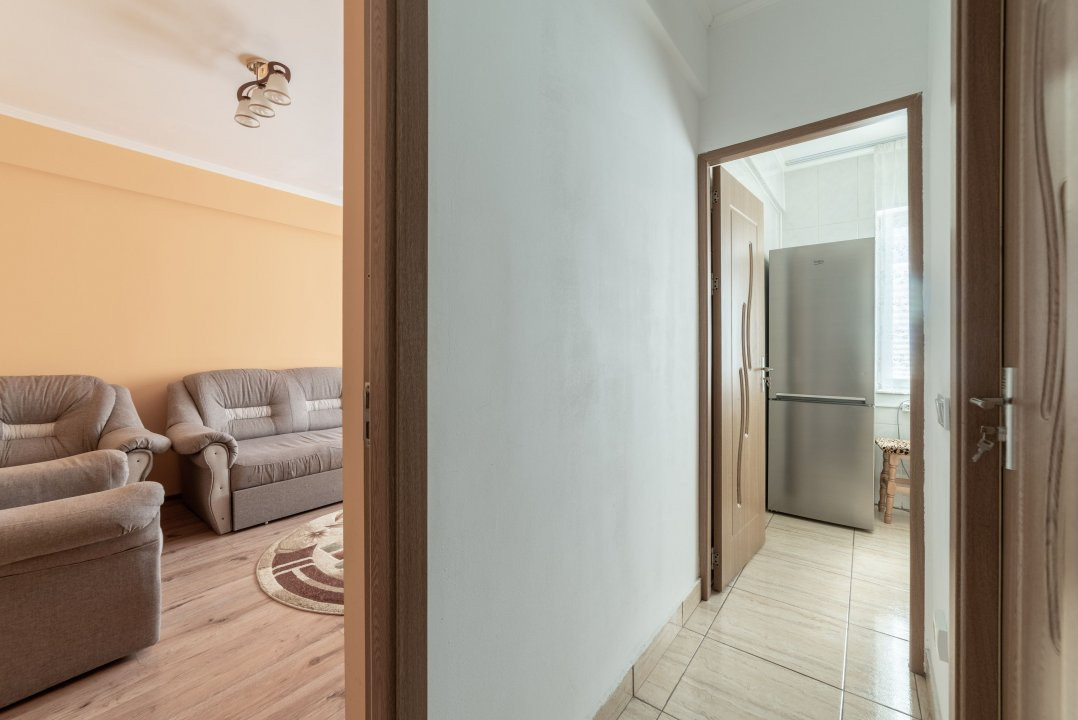  Inchiriere apartament 3 camere Zona Banat Pitesti