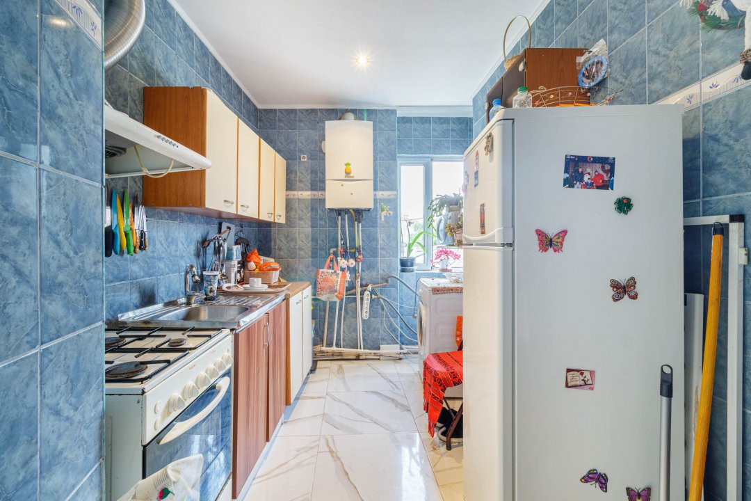 3 camere in vila interbelica Risc 2