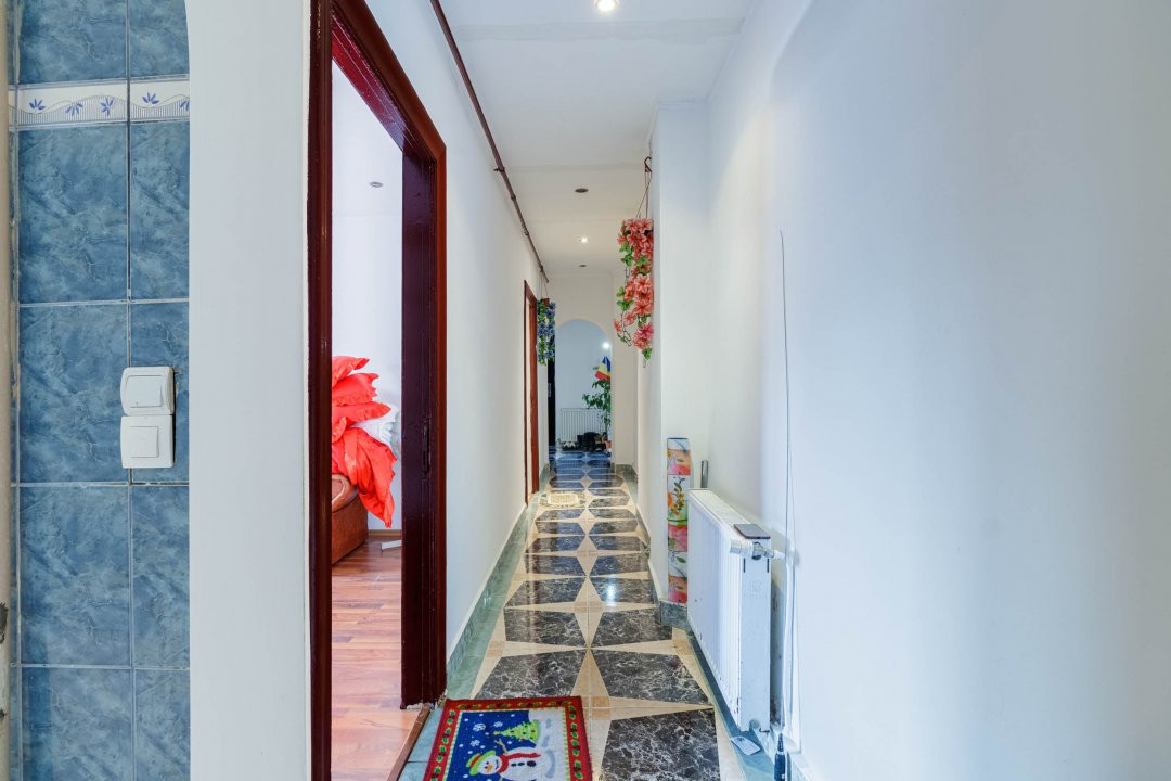 3 camere in vila interbelica Risc 2