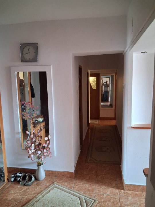 Apartament 4 camere situat în centrul Târgu Jiului