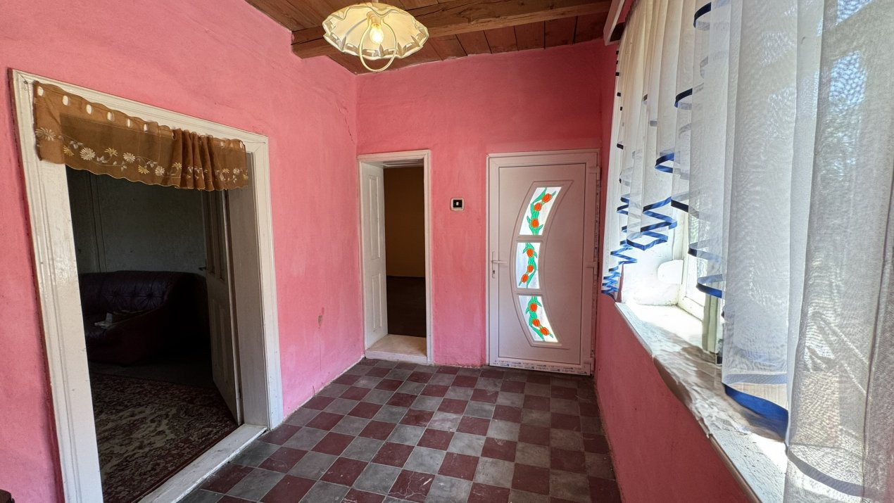 Casă 4 camere cu teren generos 3597 mp Loc. Petrești - Jud. Satu Mare