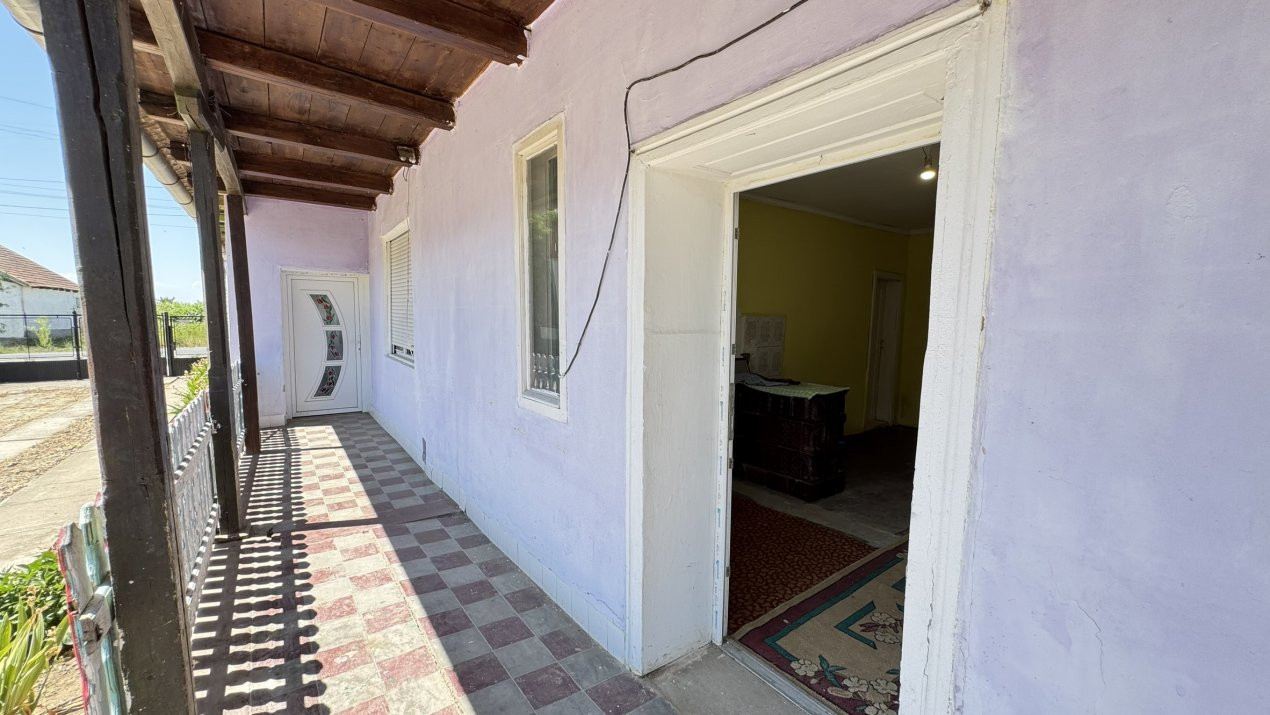 Casă 4 camere cu teren generos 3597 mp Loc. Petrești - Jud. Satu Mare