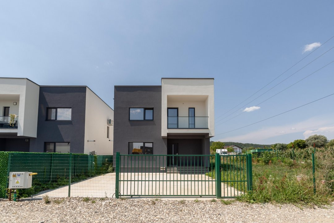 Casa eficienta energetic A+ la 10 min de Pitesti si 5 min de Mioveni-Arges!