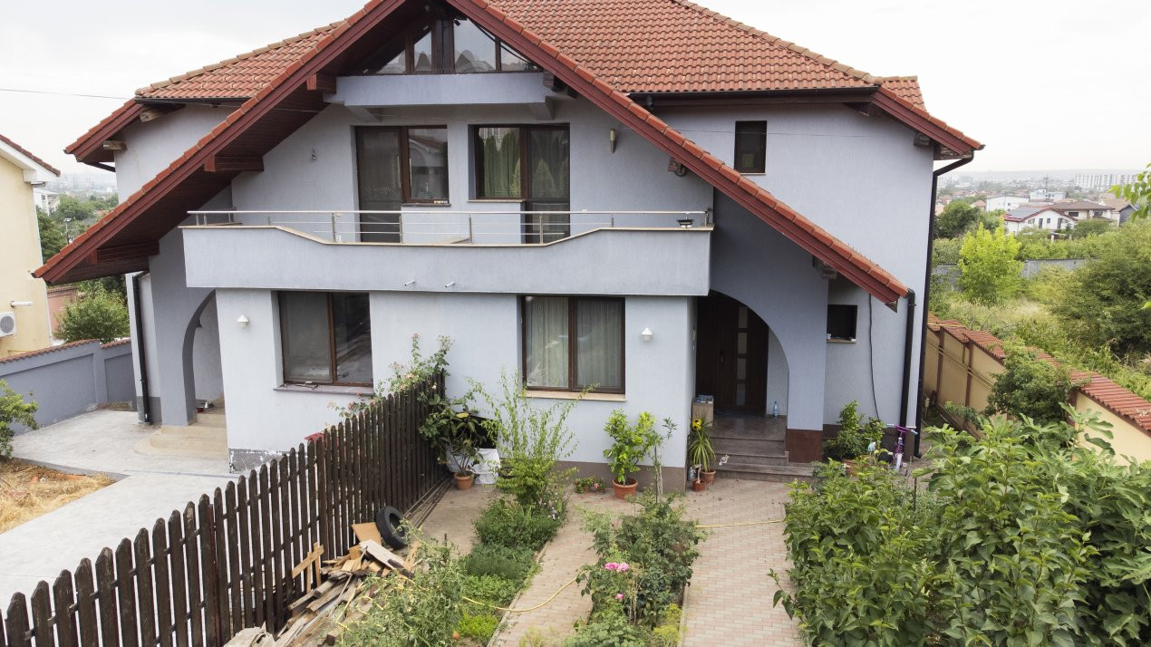Casă duplex multifuncțională -Hanul Doctorului -lângă Școala Româno Britanică