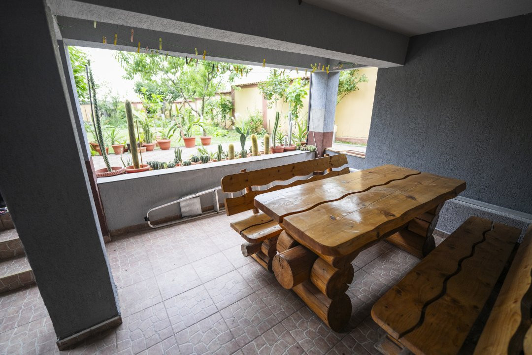 Casă duplex multifuncțională -Hanul Doctorului -lângă Școala Româno Britanică