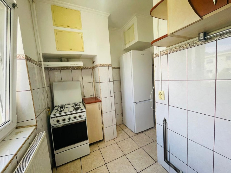 Garsoniera de inchiriat -langa Spitalul de Pediatrie - str Dacia