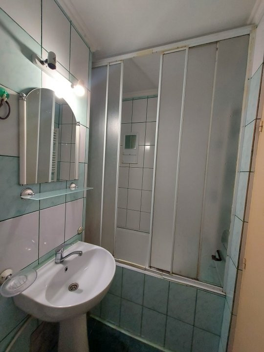 Garsoniera de inchiriat -langa Spitalul de Pediatrie - str Dacia