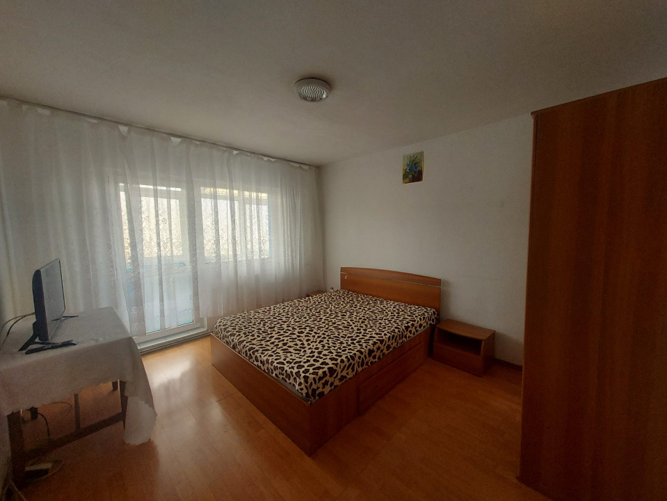 Garsoniera de inchiriat -langa Spitalul de Pediatrie - str Dacia