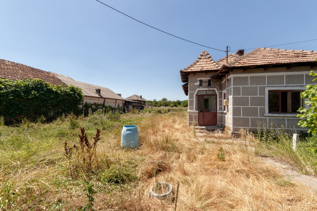 Investitie teren de 3408 mp de 45e/mp -DN 73 E-la 1 min de Pitesti!