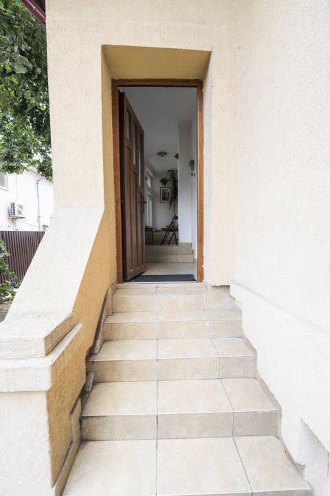 Spatiu de birou central – parter casa, zona Piata Mare