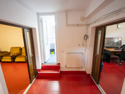 Spatiu birouri central, demisol casa+parter optional-zona Piata Mare