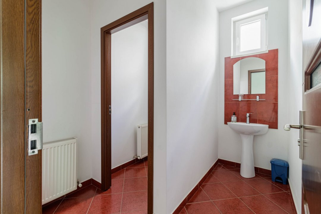 Spatiu birouri + hala, curte individuala Popesti-Leordeni