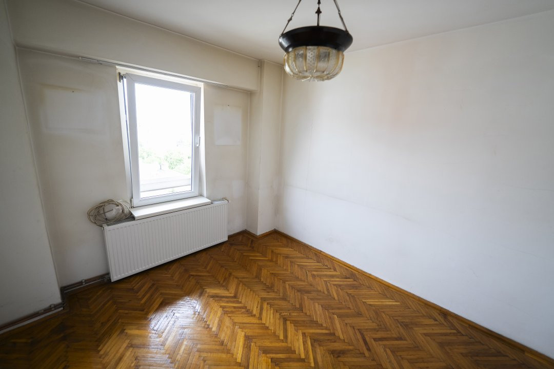 Apartament cu 3 camere ultracentral – zona Hotel Ramada