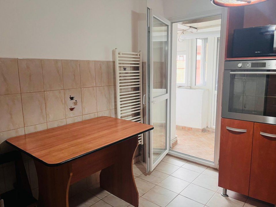 Apartament cu 3 camere ultracentral – zona Hotel Ramada